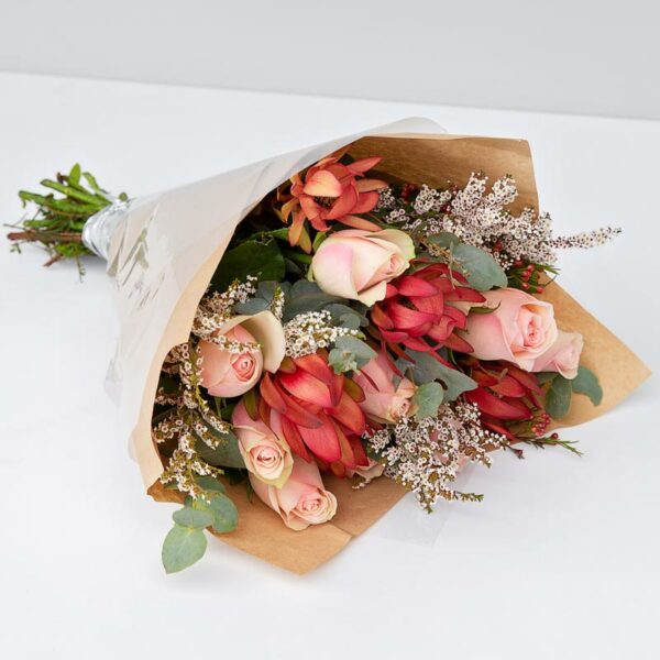 Natively Sweet - peach roses bundle